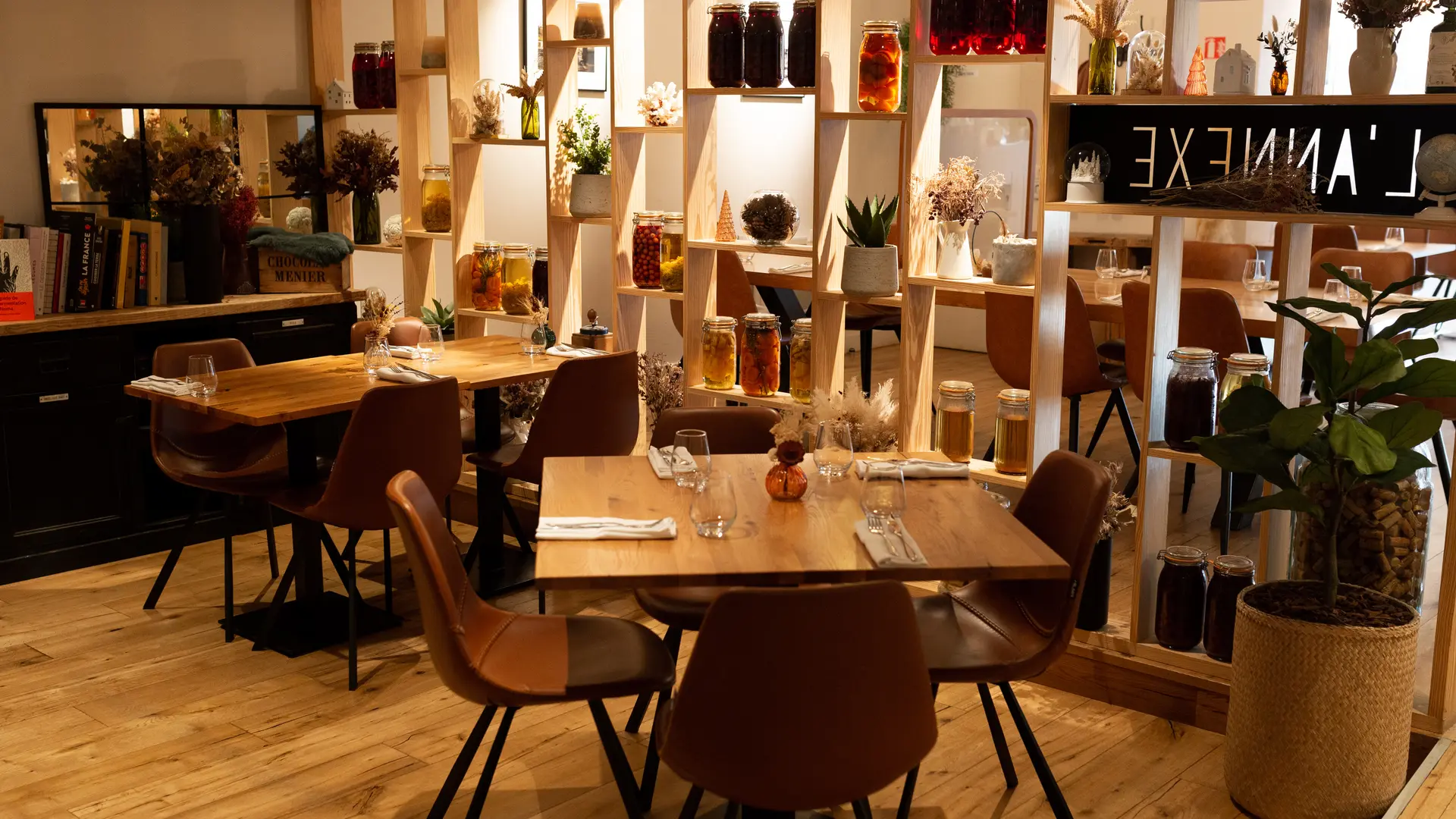 FRANCE - RESTAURANT ANNEXE - NOV 2022 - CD