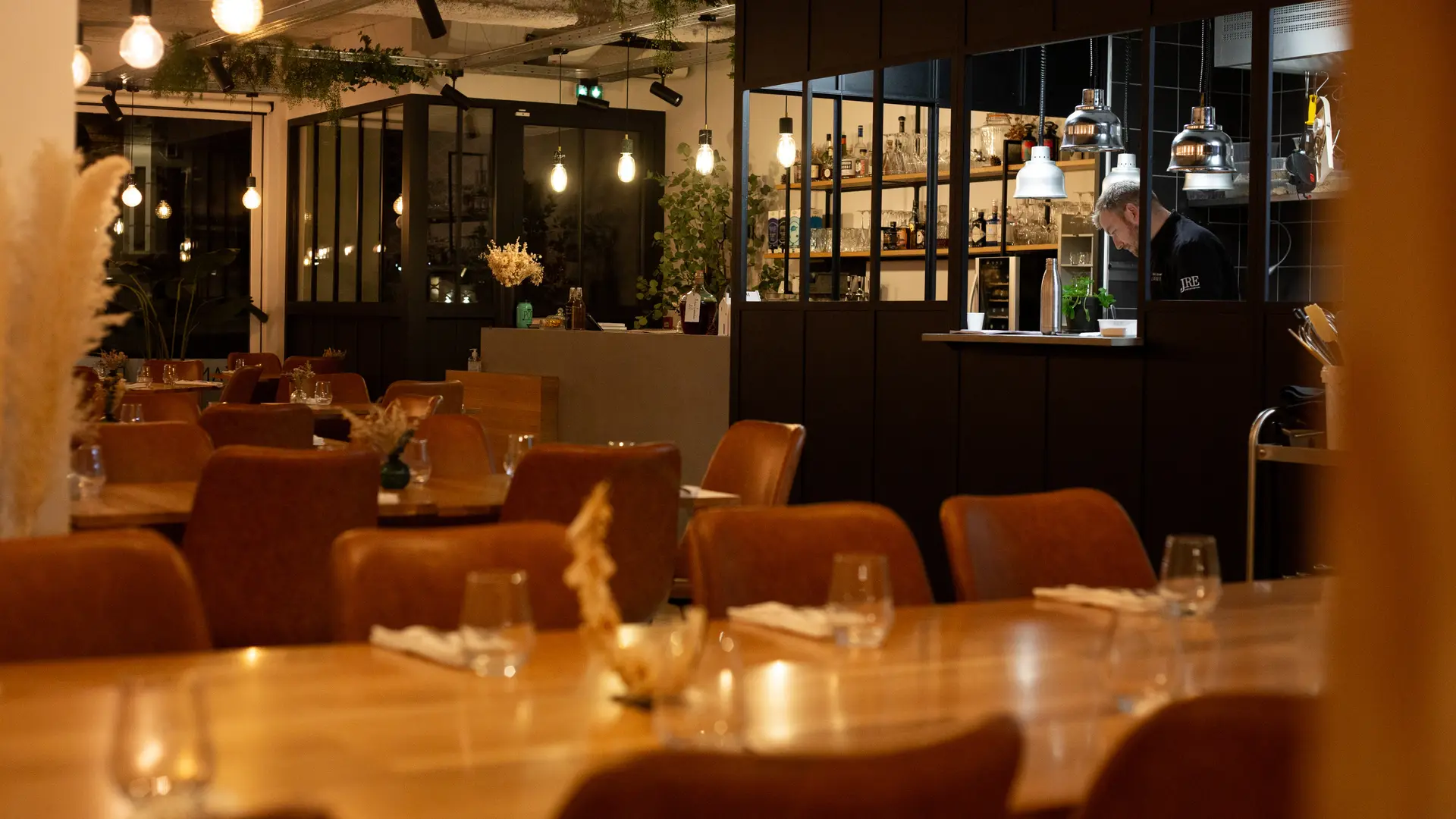 FRANCE - RESTAURANT ANNEXE - NOV 2022 - CD