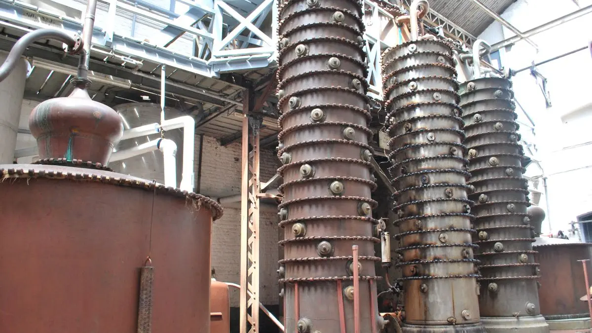 Cuves Distillerie Claeyssens