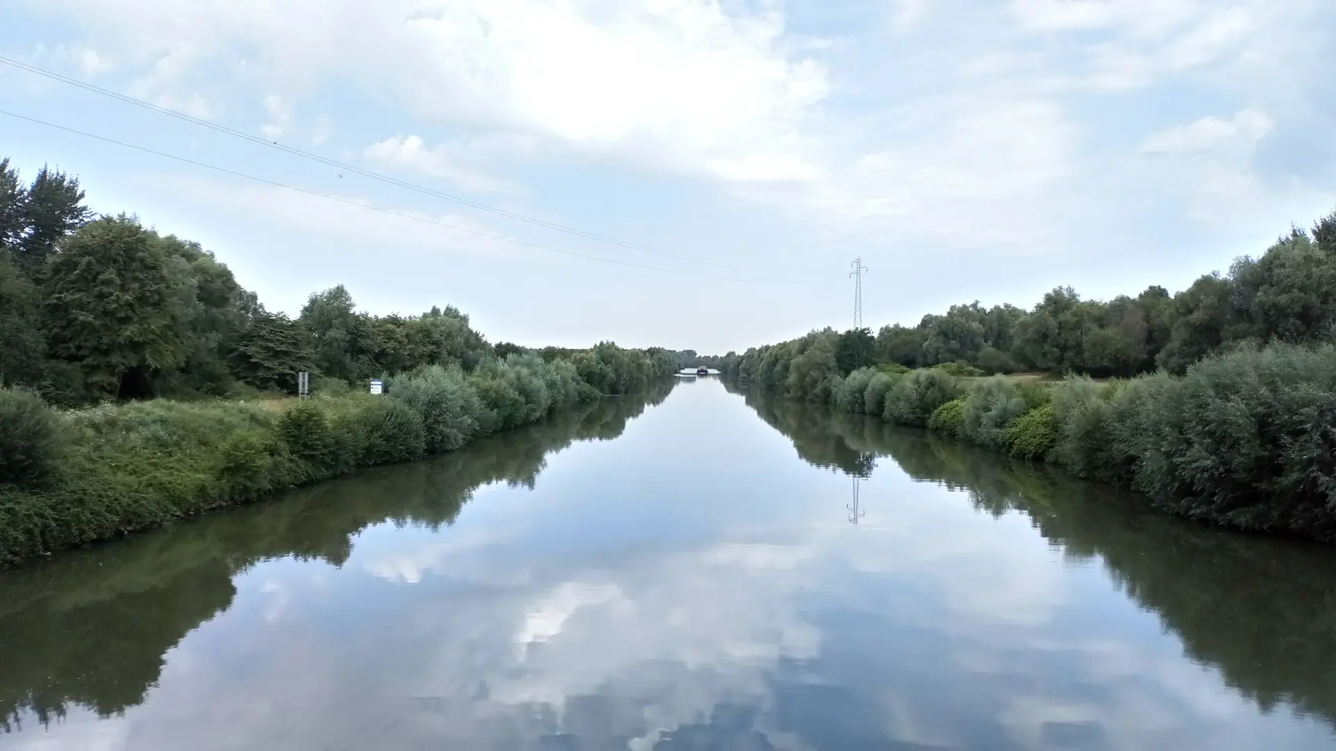 Canal de l'escaut vue du pont....