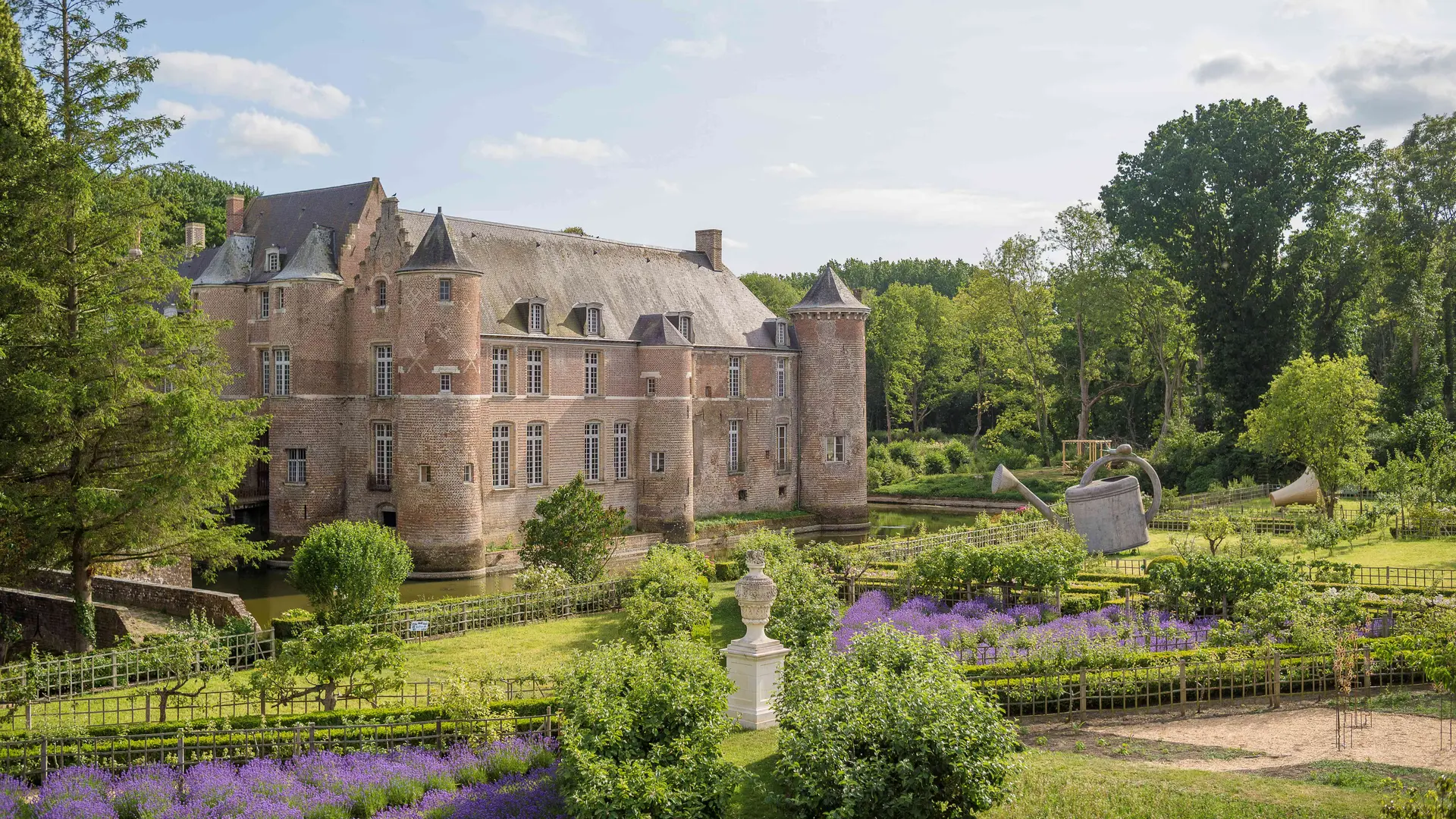 Chateau d'Esquelbecq - Jardins lavande - Chateau d'esquelbecq©