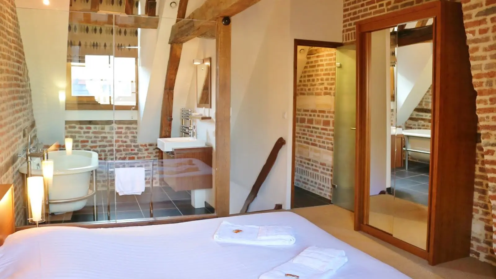 Comtesse ch 2 @ Caroline BREISTROFF