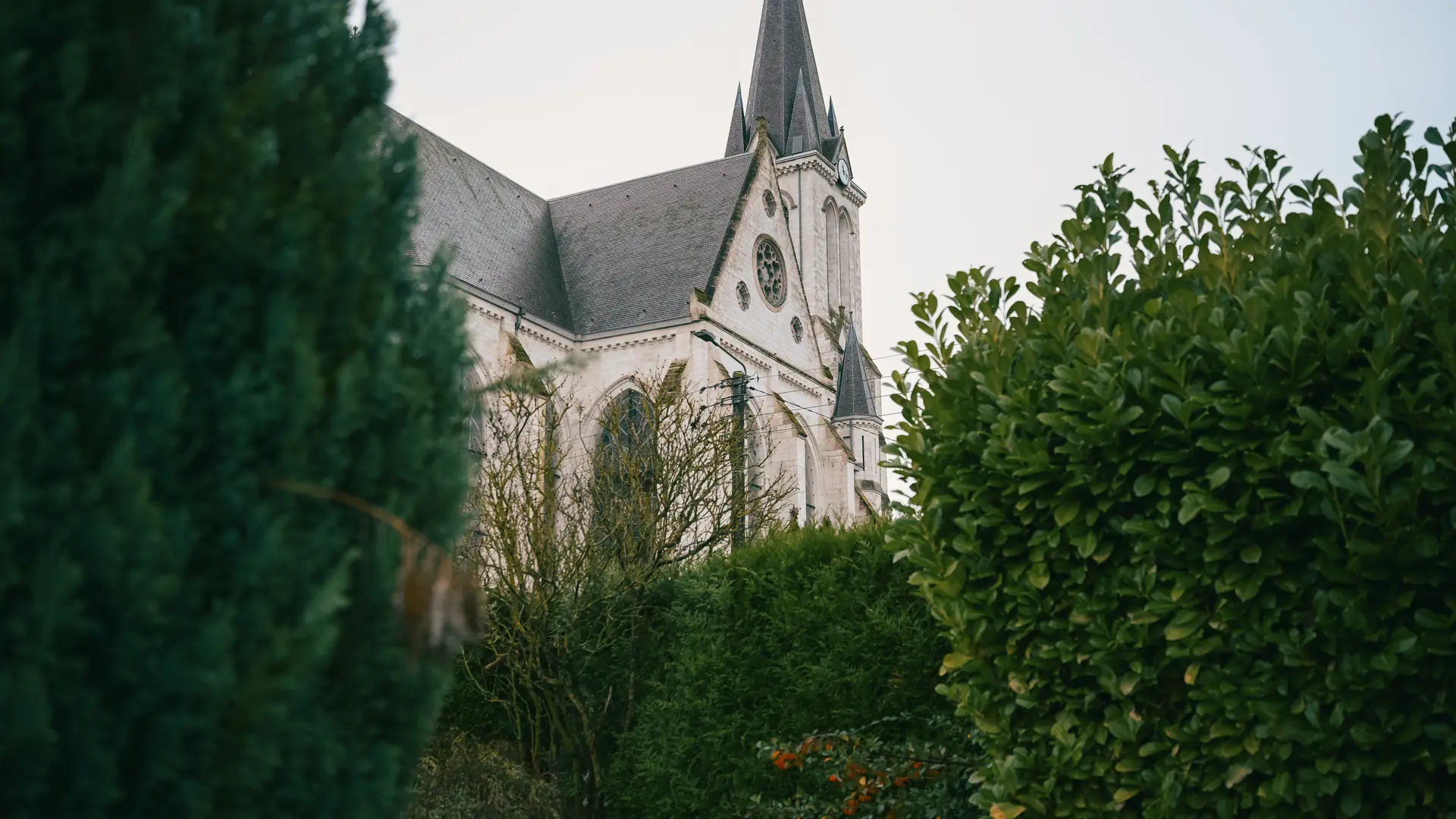 Extérieur église de Bouvines