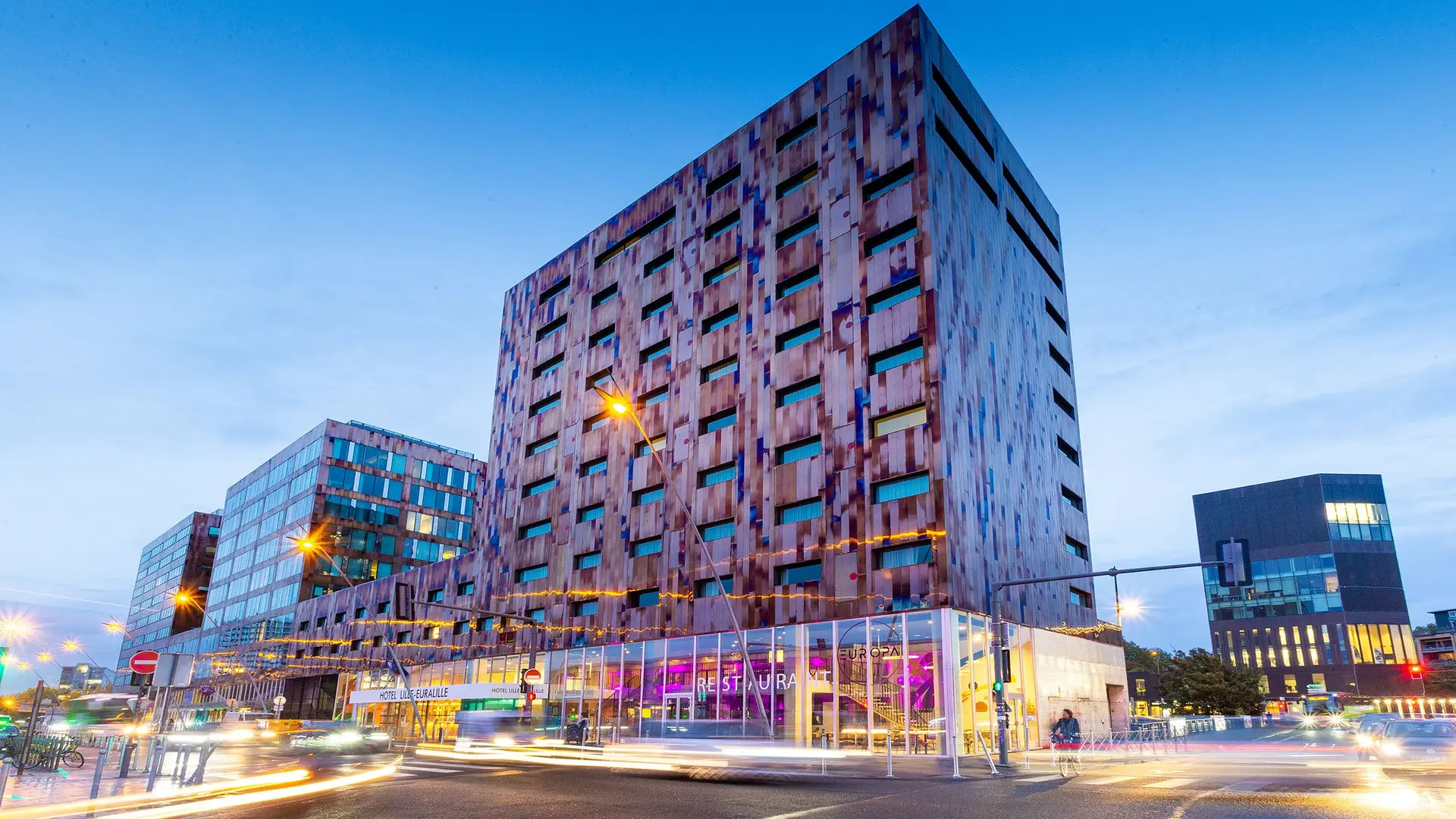 HÔTEL LILLE EURALILLE - AFFILIÉ HILTON - Vue de l'extérieur