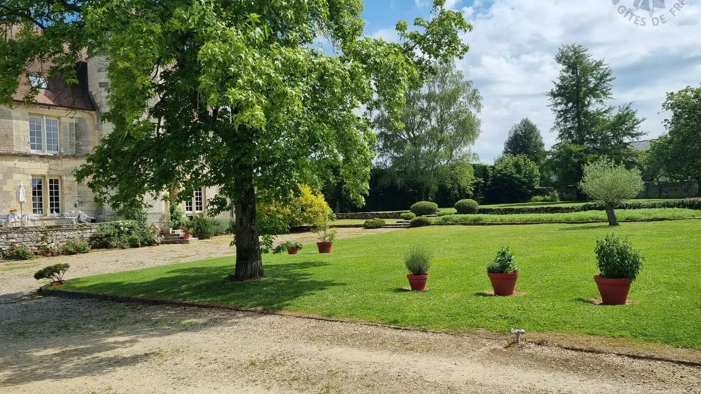 LARGNY SUR AUTOMNE Le Manoir de la Cour