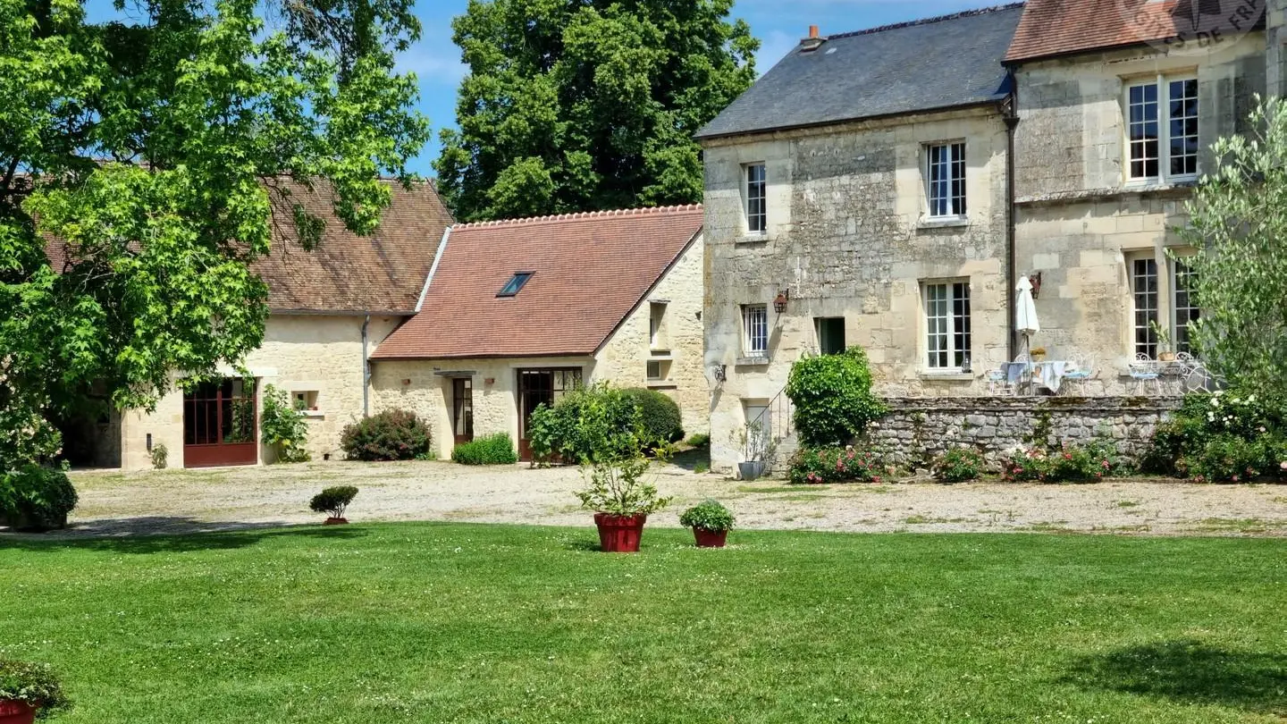 LARGNY SUR AUTOMNE Le Manoir de la Cour