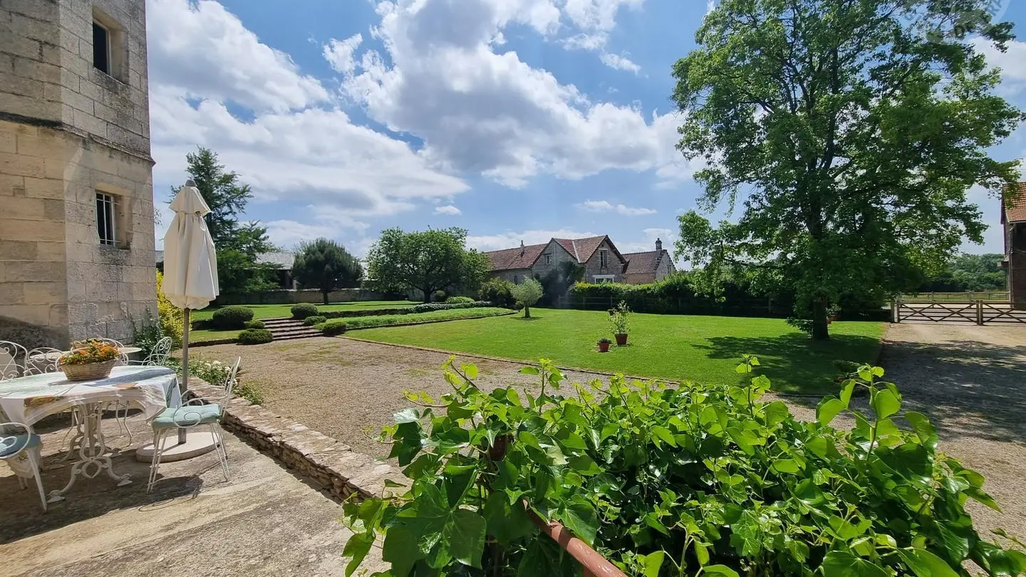 LARGNY SUR AUTOMNE Le Manoir de la Cour