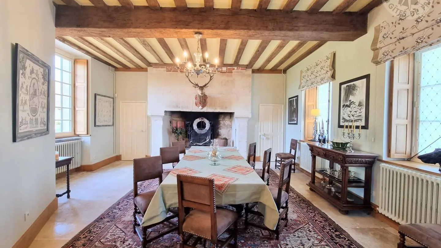 LARGNY SUR AUTOMNE Le Manoir de la Cour