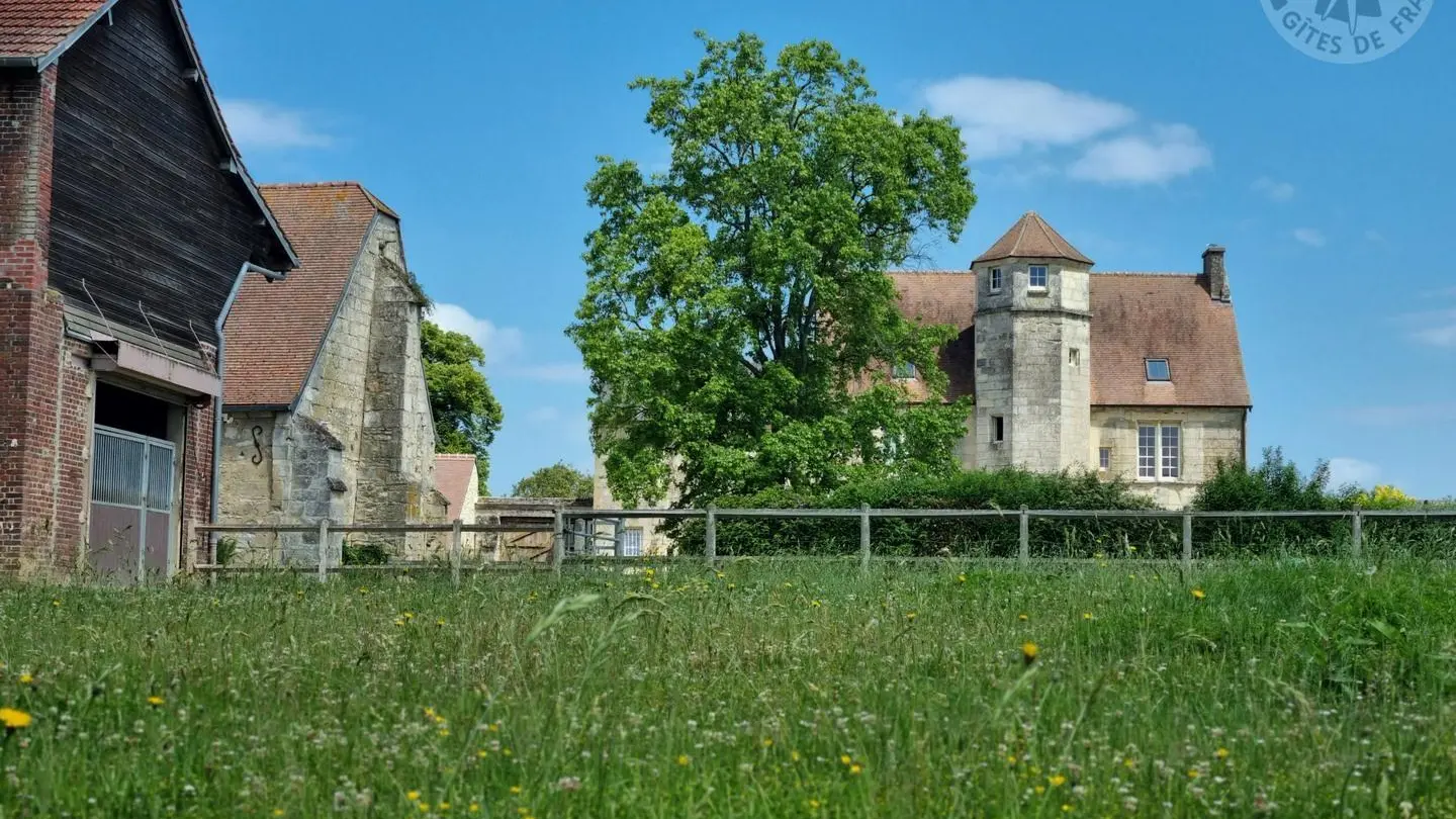 LARGNY SUR AUTOMNE Le Manoir de la Cour