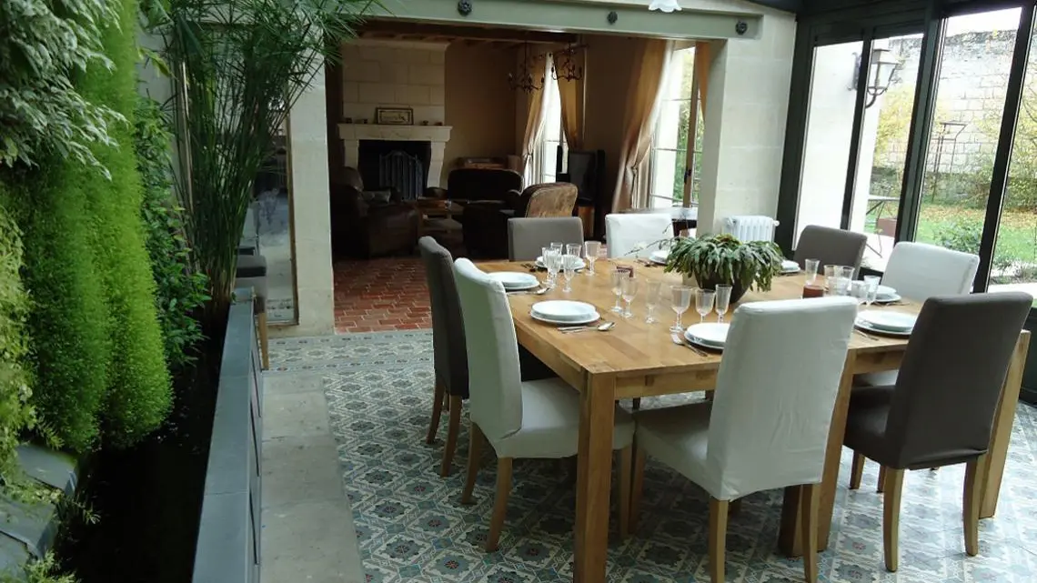 COUCY-LE-CHATEAU-AUFFRIQUE La Tour prend garde