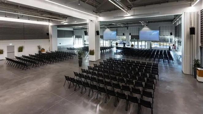 Grande-salle-de-seminaire-a-Lille - Btwin 1