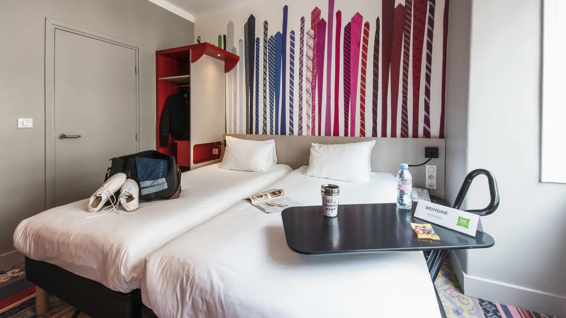 IBIS STYLES LILLE CENTRE GRAND PLACE grande chambre