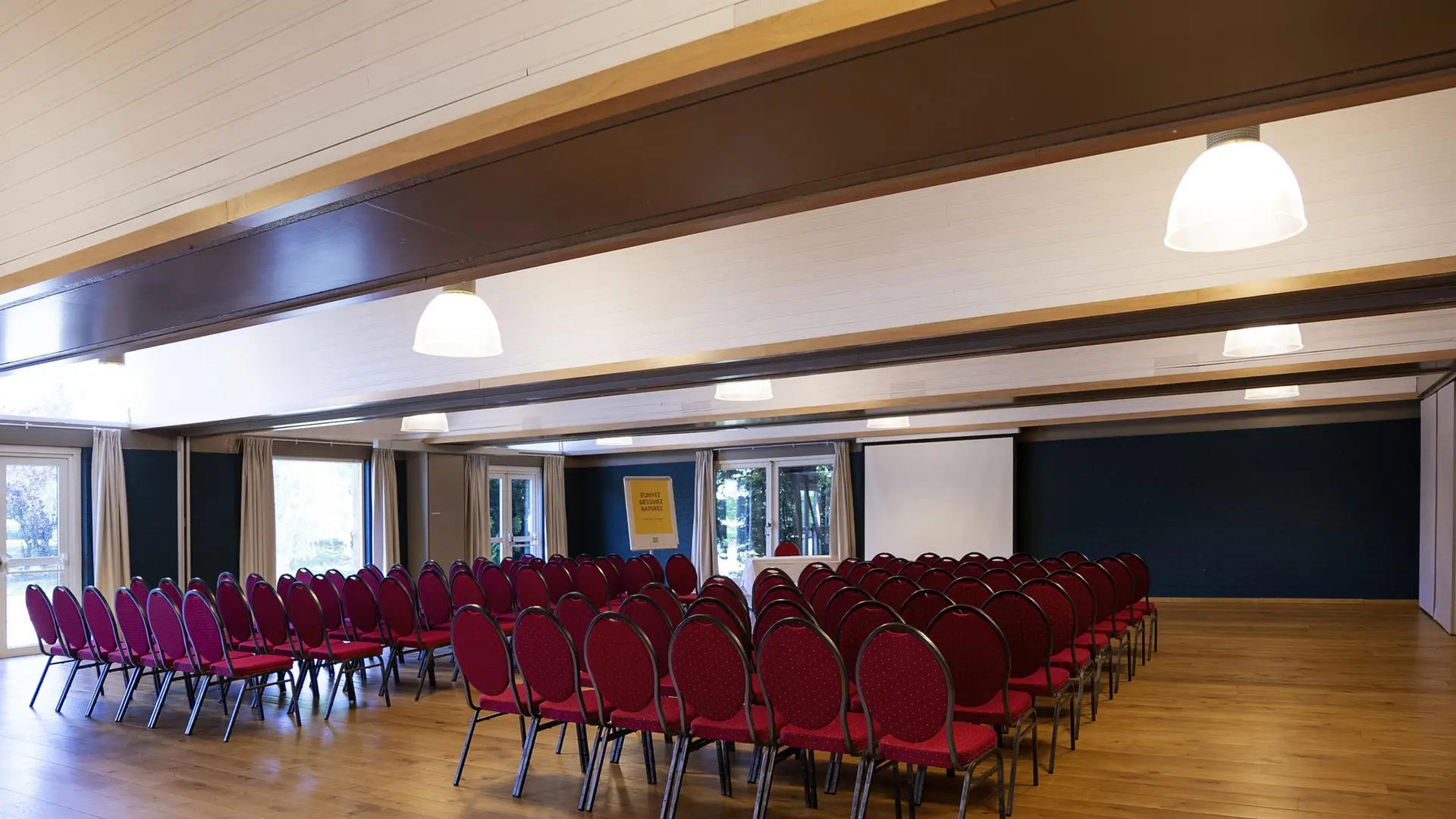 ibis Styles Neuville-en-Ferrain