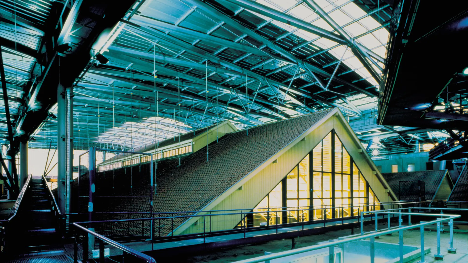 Le-Fresnoy_entre-deux_photo-Peter Mauss Esto