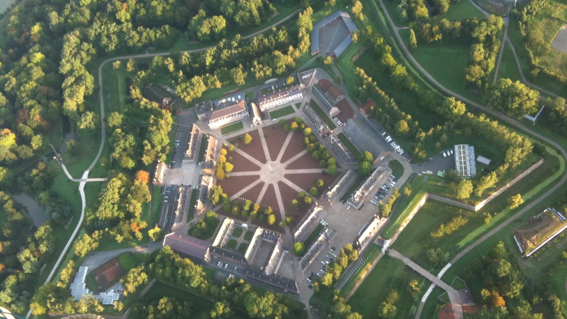 Vue aérienne de la Citadelle © Lille Tourisme (1)