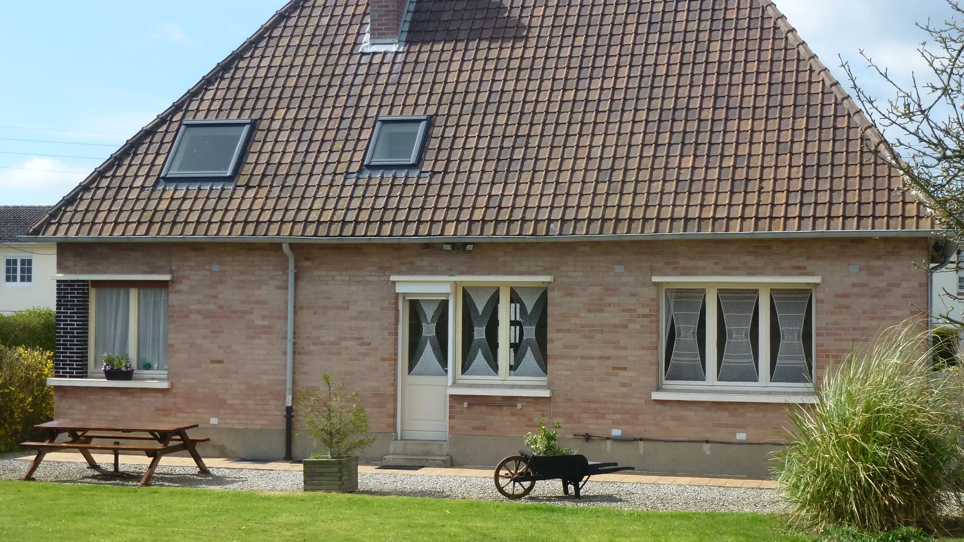 VUE DE LA MAISON NIEURLET COTE JARDIN