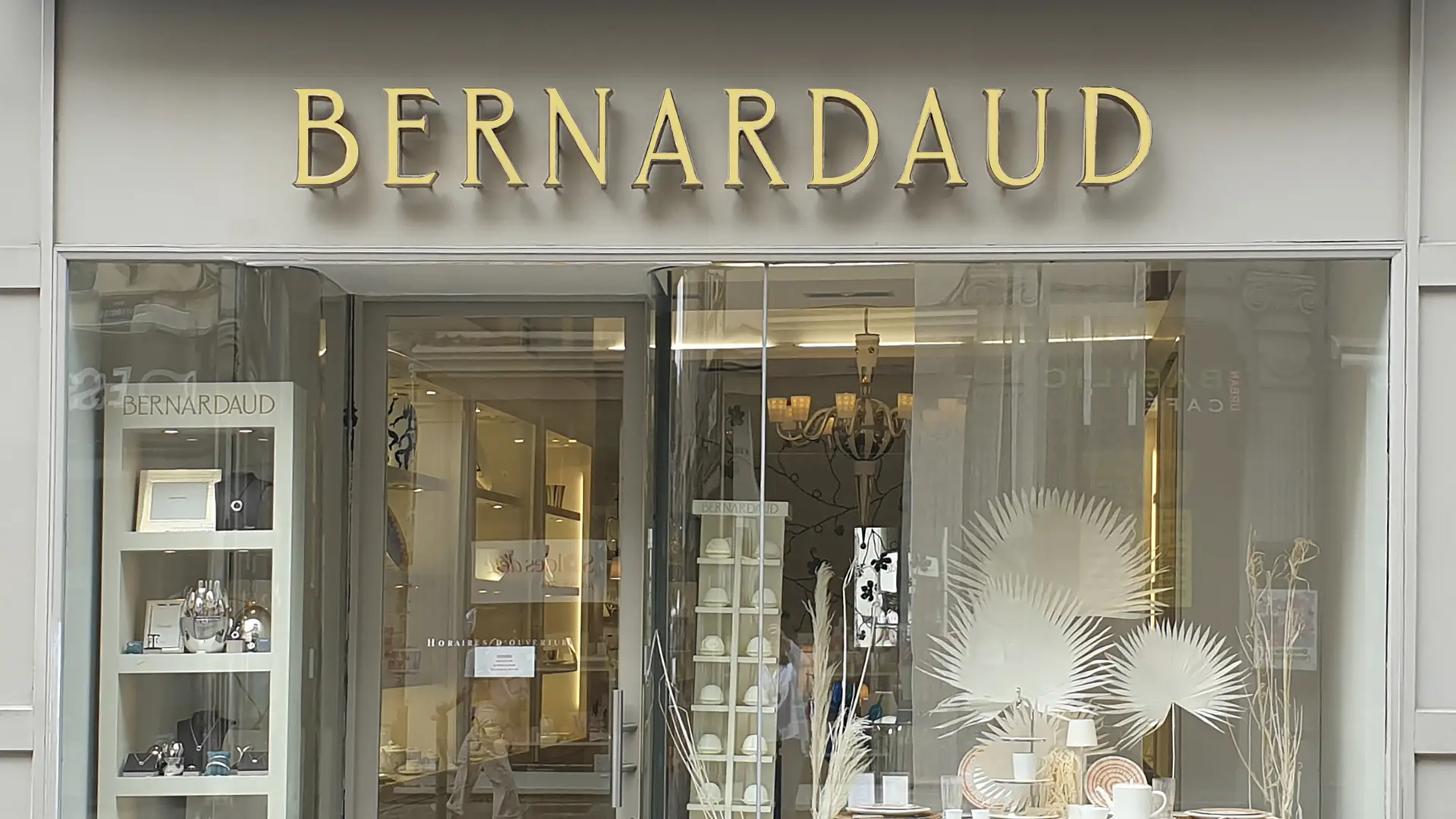 BERNARDAUD - Vitrine