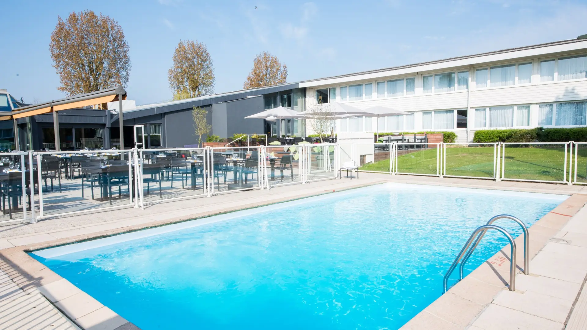 NOVOTEL LILLE AÉROPORT - Piscine