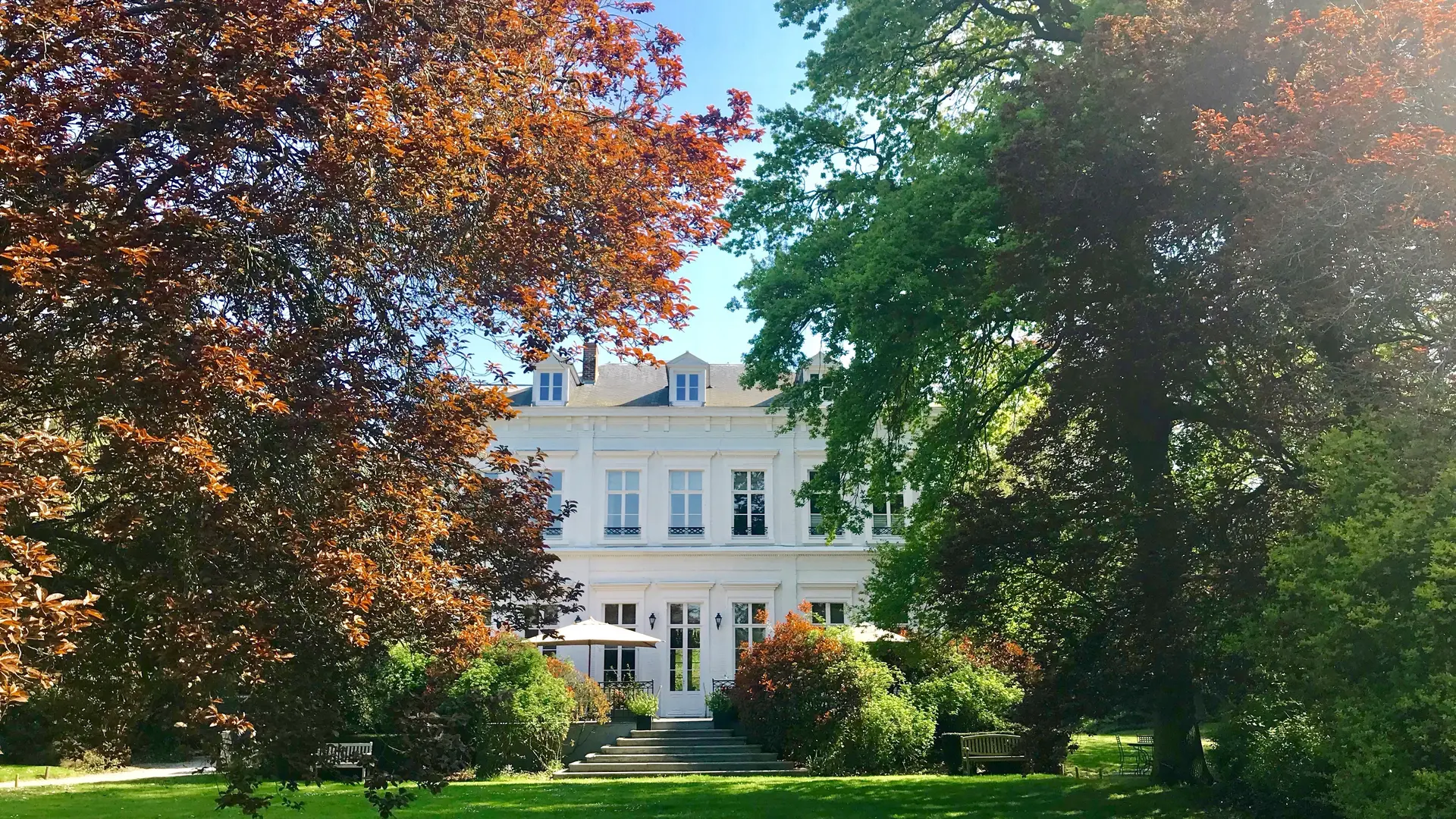 CHATEAU LA CHATAIGNERAIE - Le château et son parc