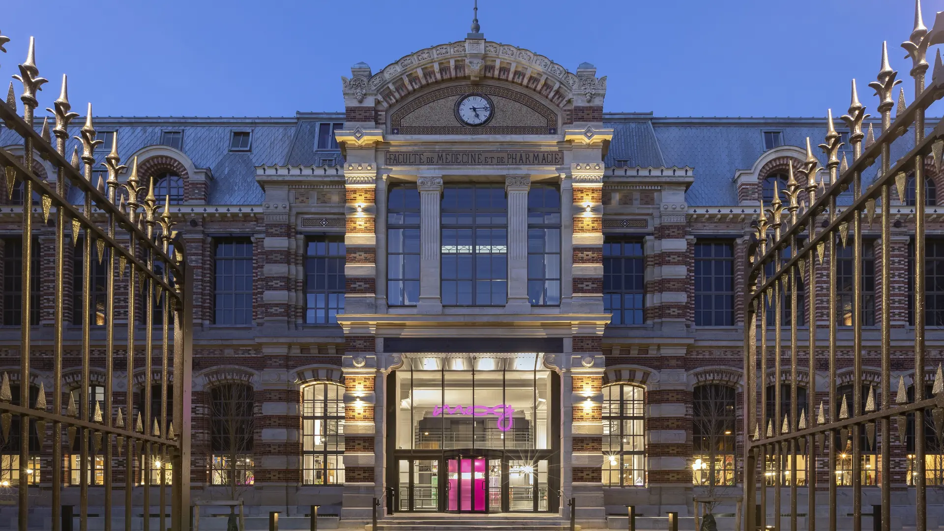 MOXY LILLE CITY - Façade