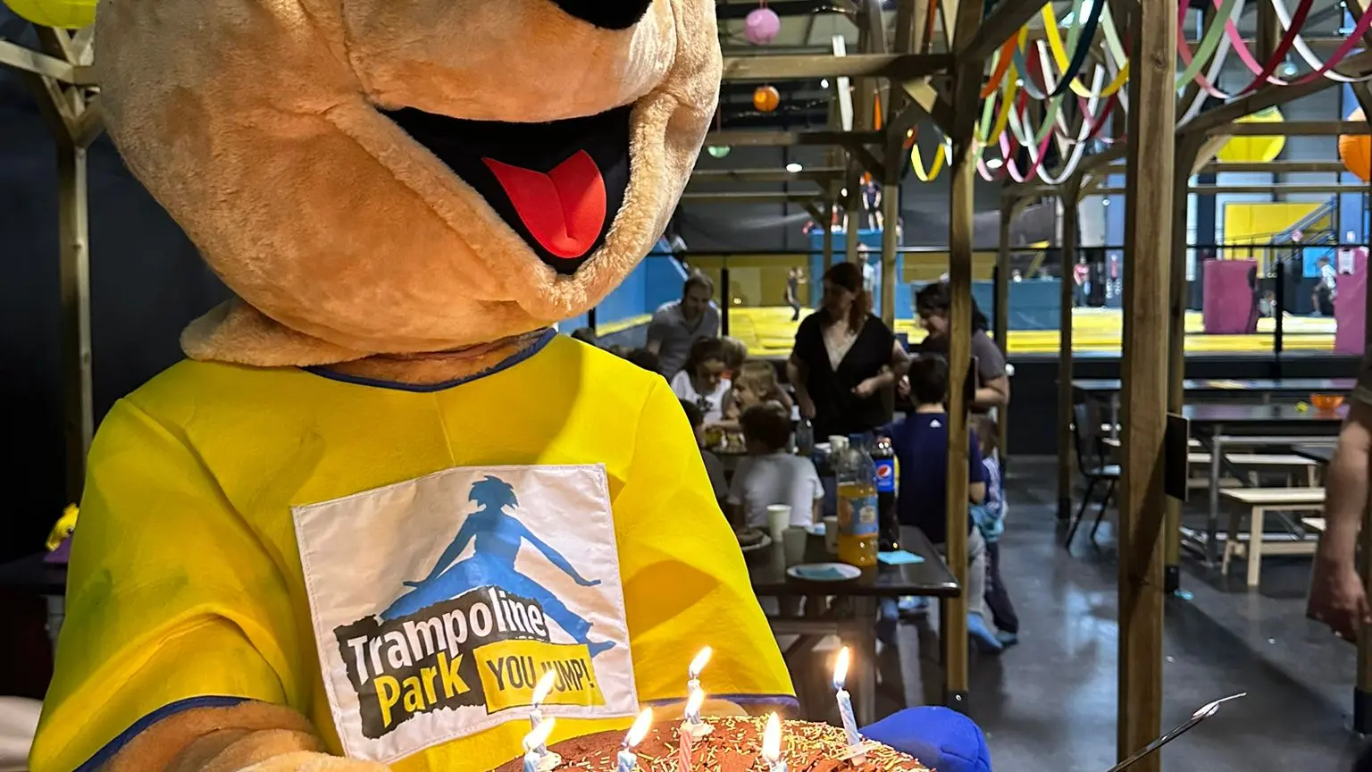 TRAMPOLINE PARK YOU JUMP MARQUETTE-LEZ-LILLE - Mascotte