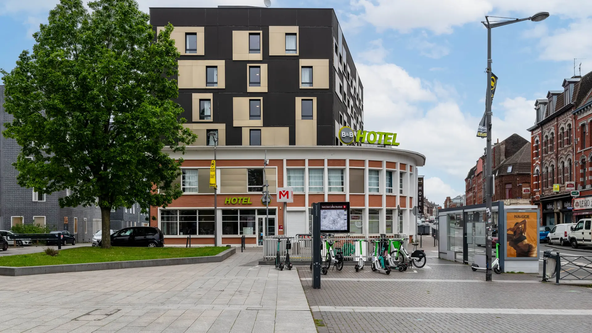 B&B HÔTEL LILLE ROUBAIX CAMPUS GARE - Façade