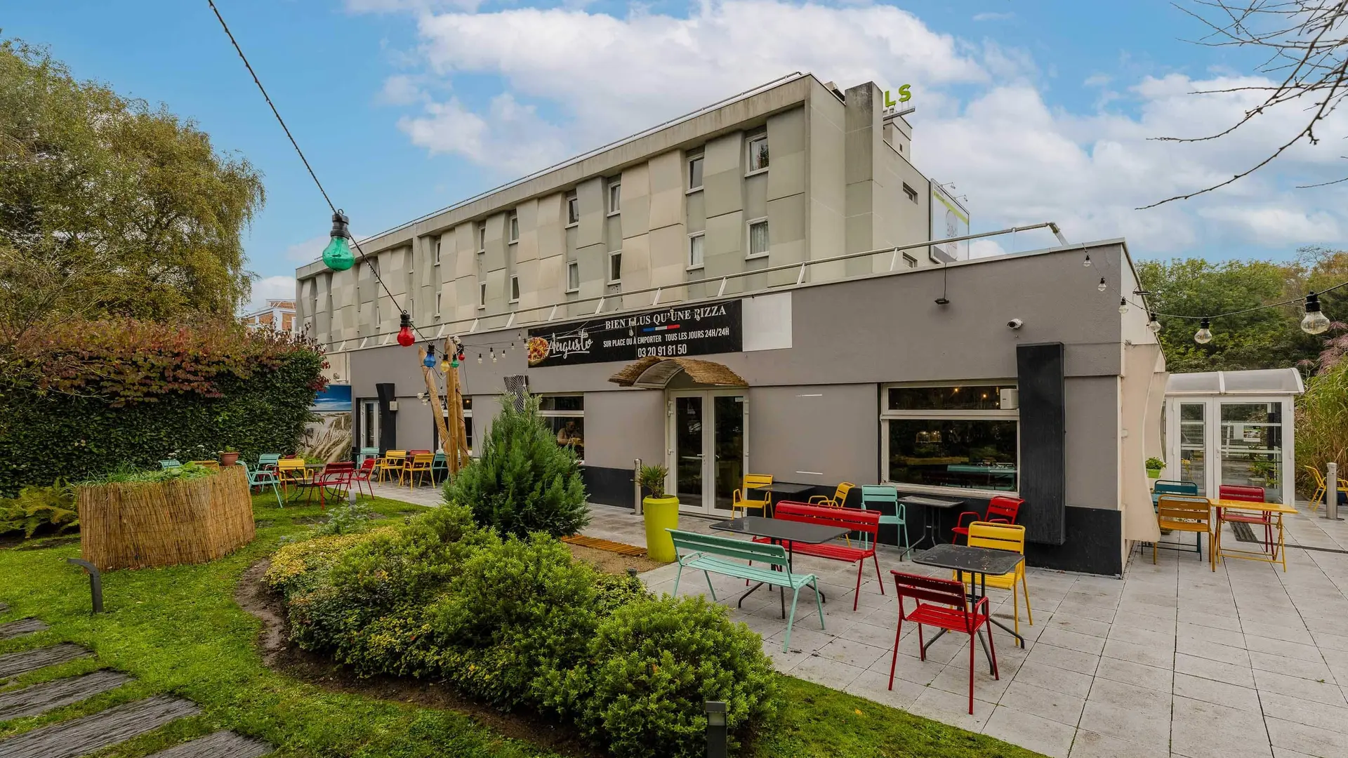 hotel-lille-villeneuve-d-ascq_4833_terrace-43911
