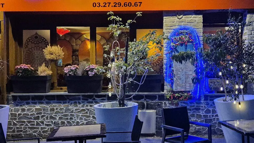 la-medina-terrasse-restaurant-valenciennes