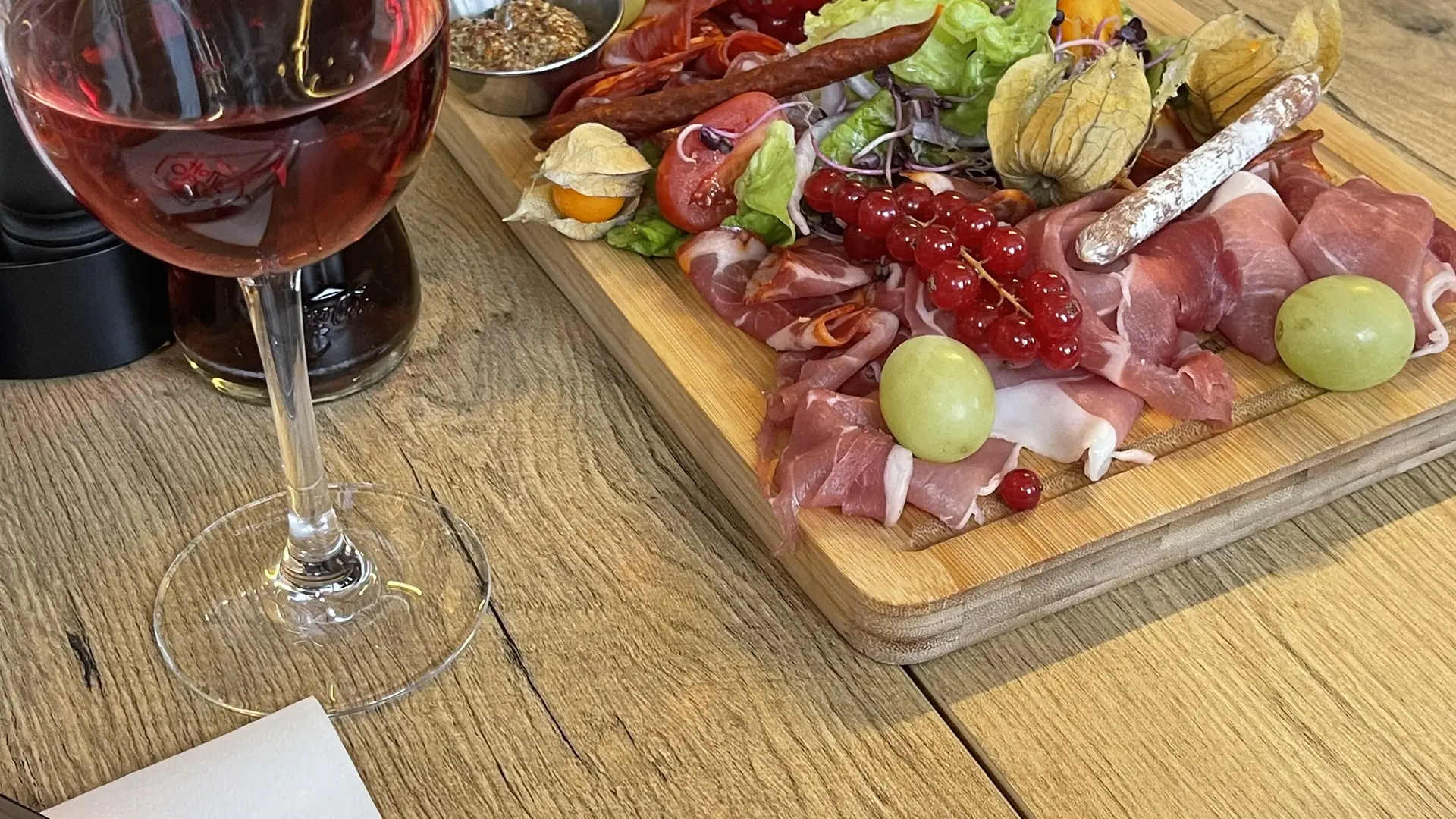 planche-aperitive-o-boc-halle-restaurant-saint-saulve