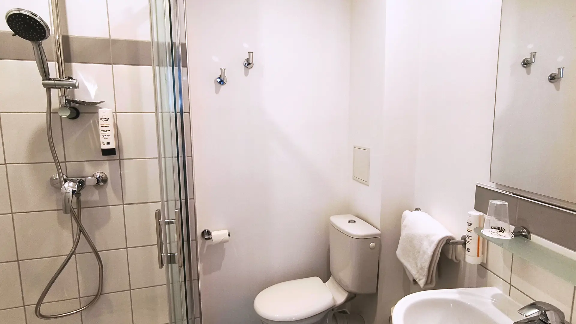 salled'eau _chambre_twin_@ Théo BENITEZ