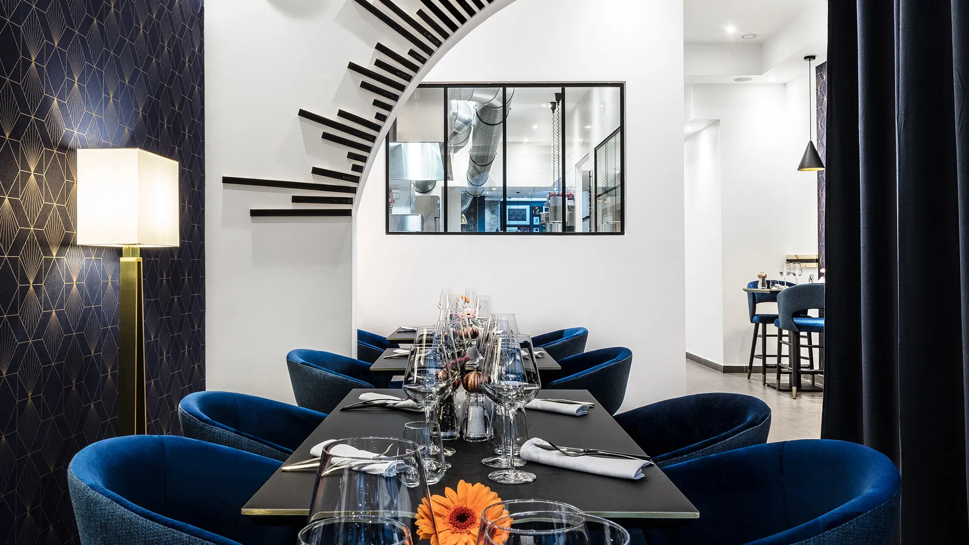 table vue cuisine @ Aromebase