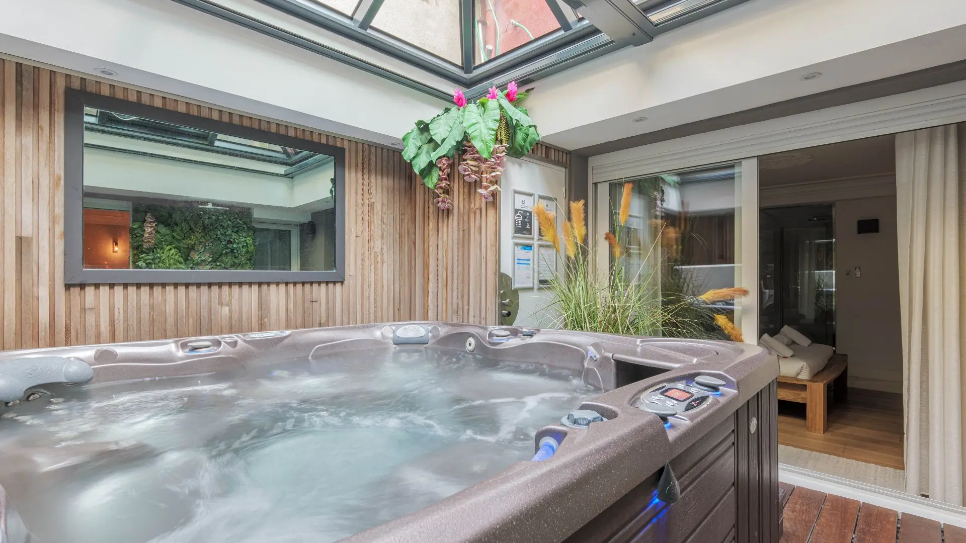 AU 30 - APPARTEMENT 101 - Jacuzzi