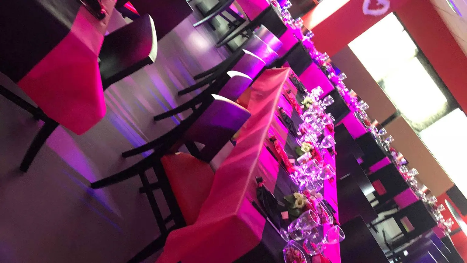 37956613_2113997991967703_19992527302033408_n