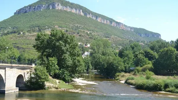 Maison au confluent du Tarn et de la Dourbie