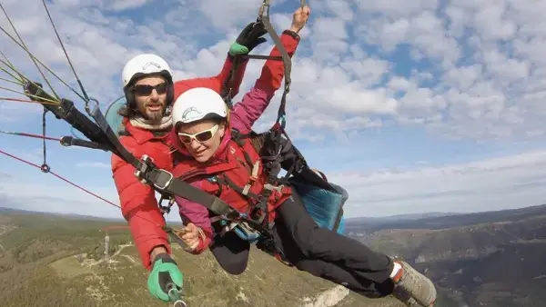 Vol biplace en après midi avec Horizon Millau