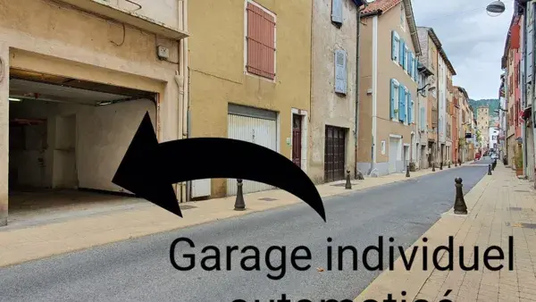 Garage situé sous l'appartement