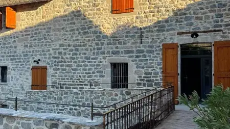 La Ferme aux Anes - Domaine des Combes  Gîte Pimprenelle et Charlotte