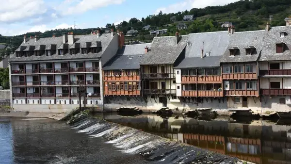 La chaussée sur le Lot