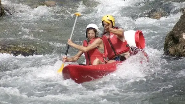 Canoë kayak dans les gorges du Tarn