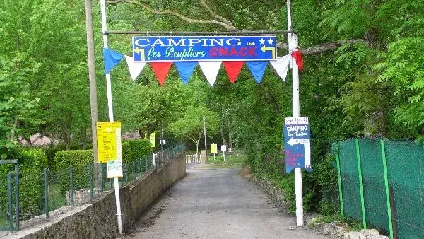 l'entrée du camping