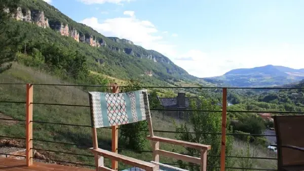 terras du la maison  LA CERISE QUI RIT