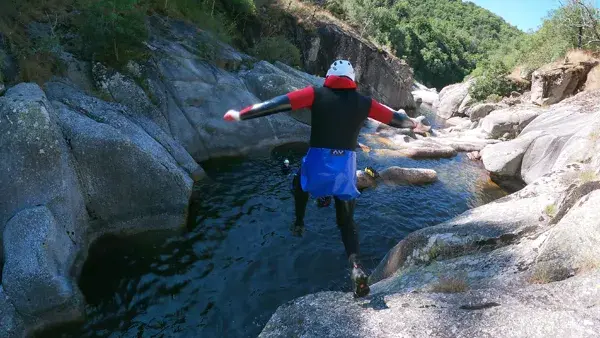 Nature et Sensations - Rando Aqua et Canyoning