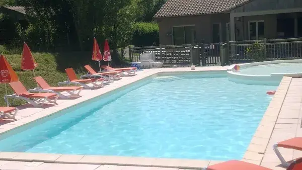 piscine et pataugeoire chauffée du 30 mai au 20 septembre