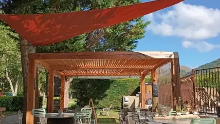 Camping_Taranis_Terrasse et Pergola