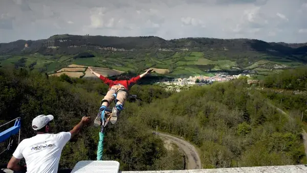 bungee jumping Antipodes