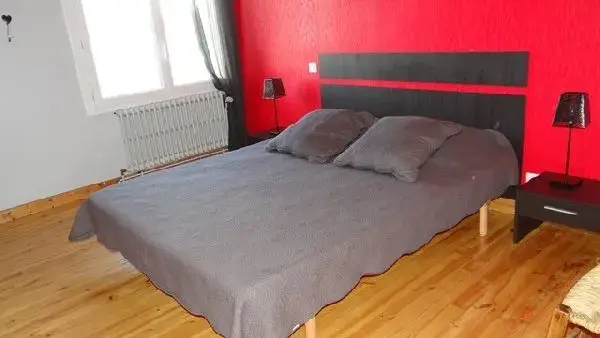 Chambre avec lit en 160