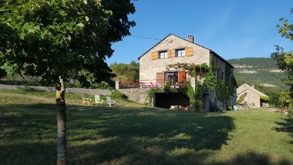 Vue exterieur Gîte de Cabrières