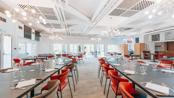 Causse Comtal, Restaurant « La Cazelle »