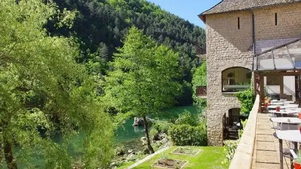 Terrasse en bordure du Tarn