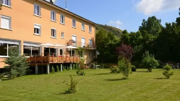 HOTEL AUX BERGES DE L'AVEYRON